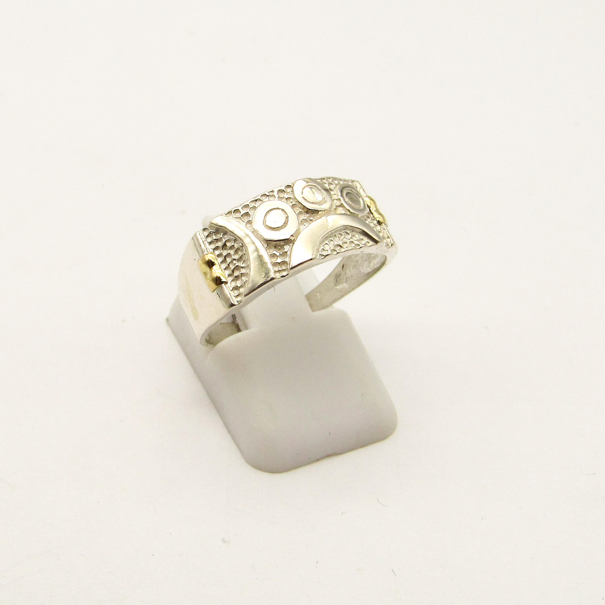 ANILLO FIGURAS /PLATA Y ORO