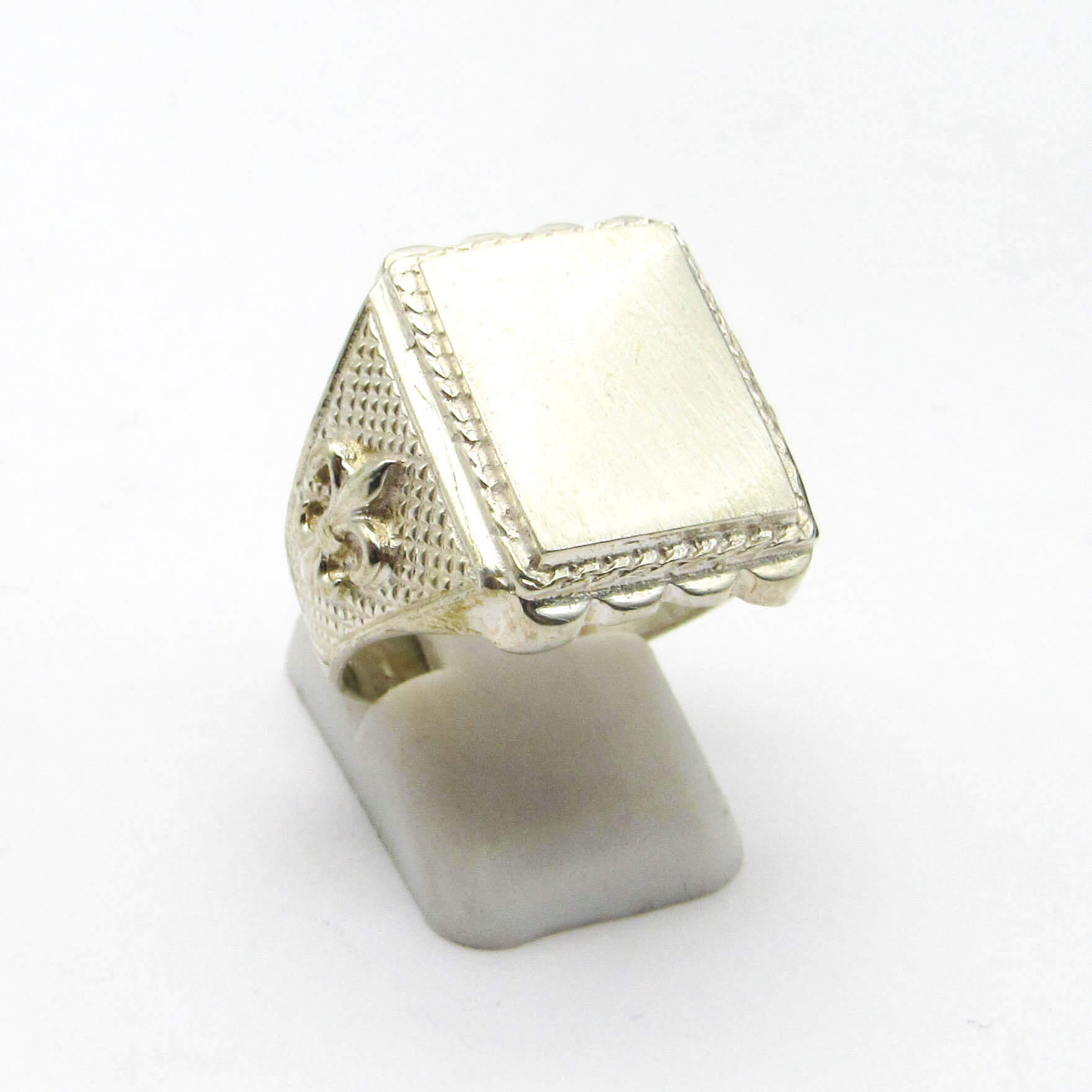 ANILLO SELLO FLOR DE LIZ 13x16MM /PLATA               