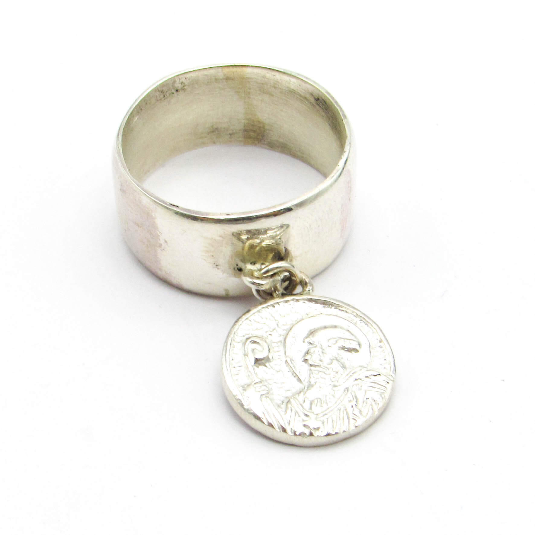 ANILLO CINTA ANCHA SAN BENITO COLGANTE /PLATA 