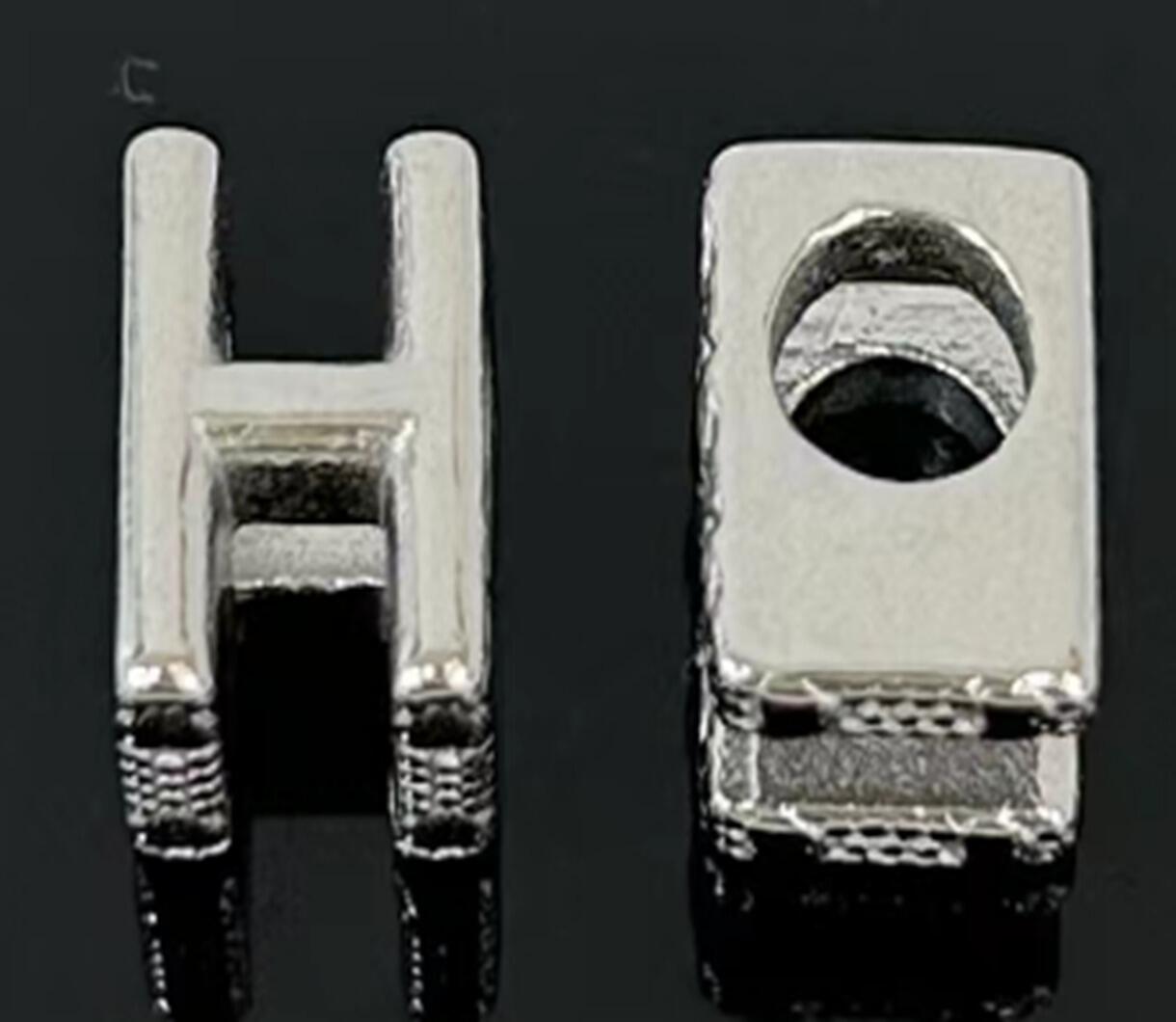 DIJE CHARM INICIAL 