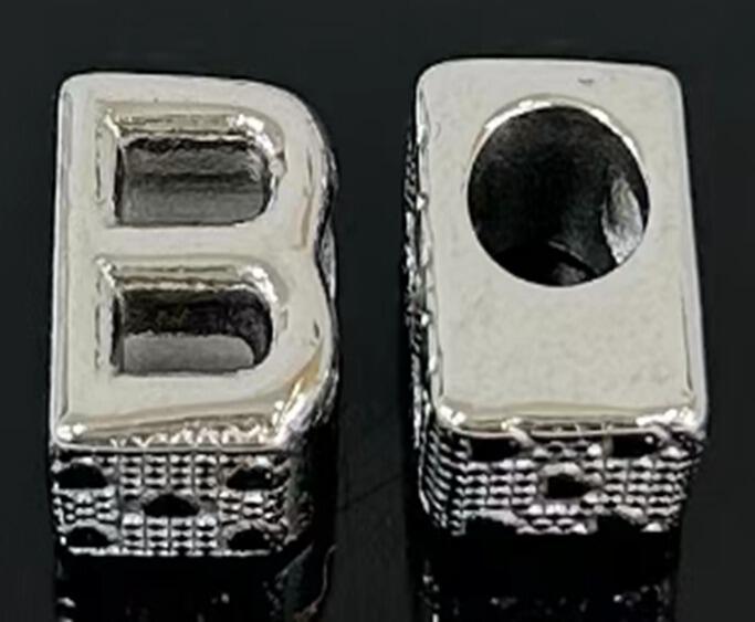 DIJE CHARM INICIAL 