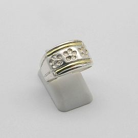 ANILLO CON 3 FLORES /PLATA Y ORO