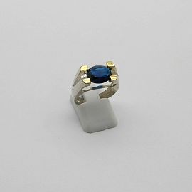 ANILLO CON PIEDRA OVAL /PLATA Y ORO