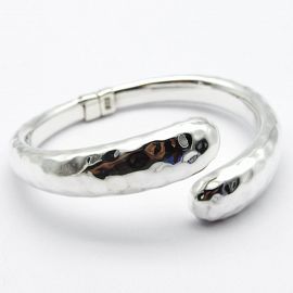 PULSERA ESCLAVA BISAGRA ESCALONADA MARCADA /PLATA