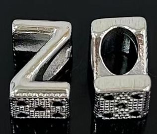 DIJE CHARM INICIAL 